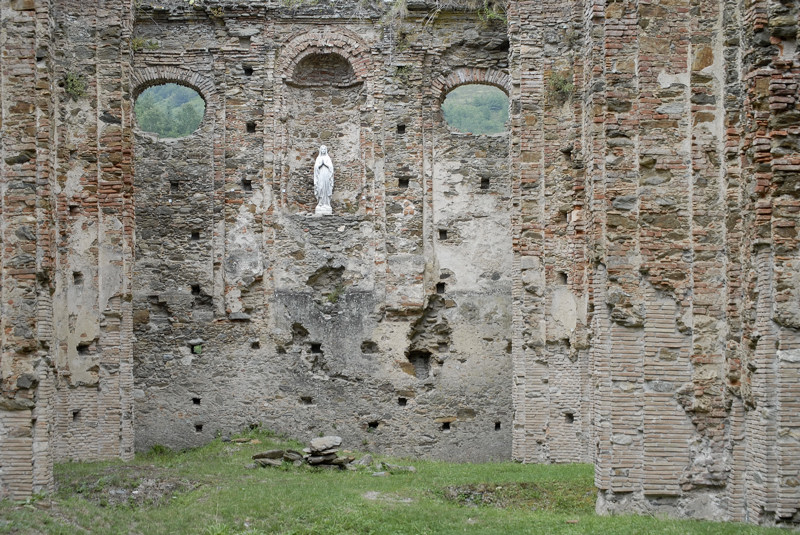 Abbazia di S. Maria di Corazzo - Carlopoli (CZ)